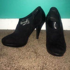 MPO stretch black suede heels